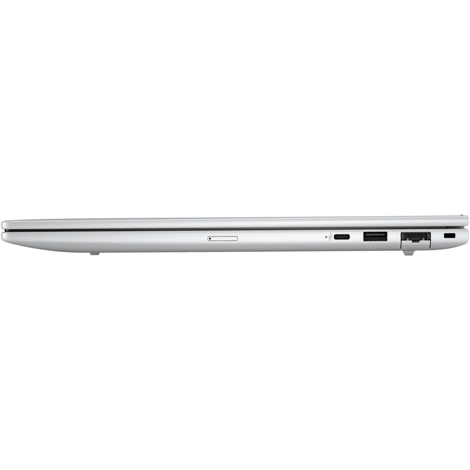Zijkant van een zilveren laptop. Poorten zijn USB-C, USB en een kaartlezer. De achtergrond is wit.