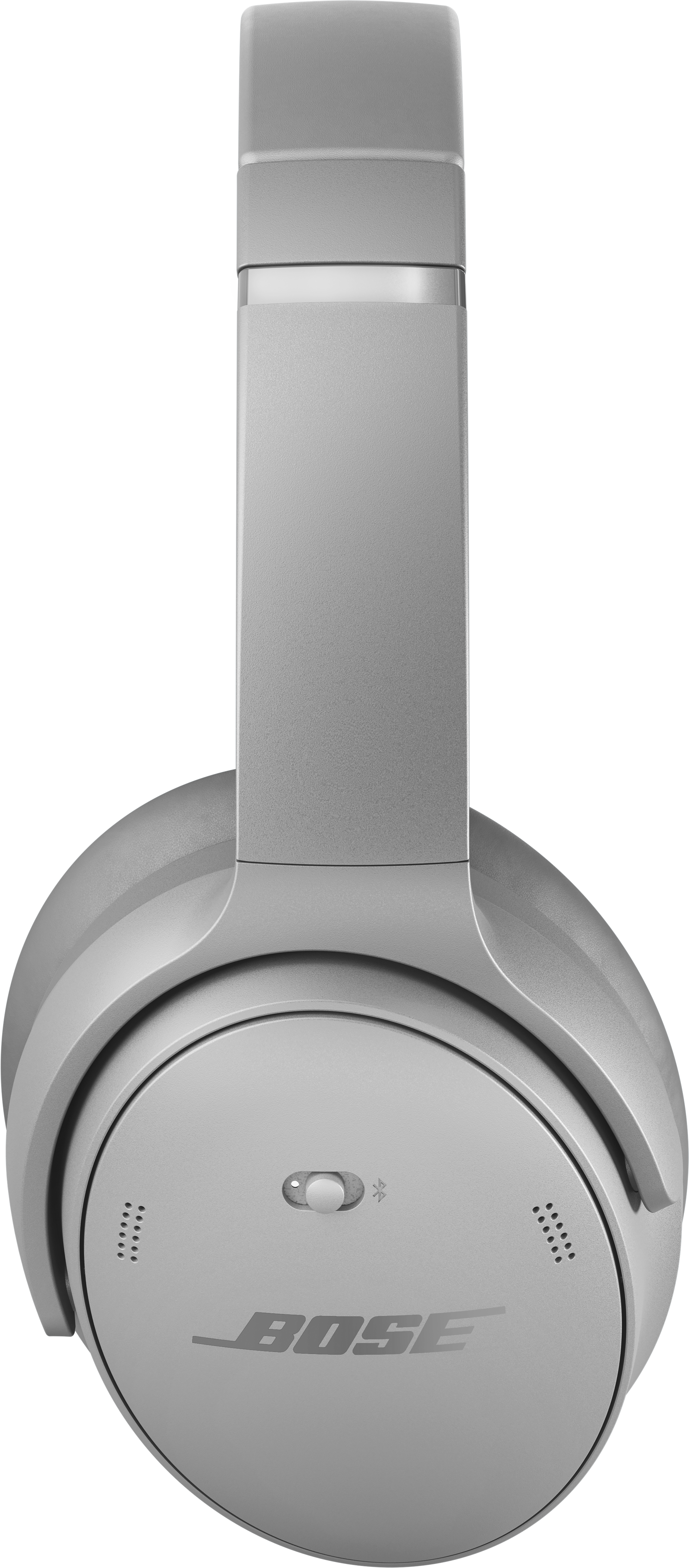 Casque Bose argenté sur fond noir. Le casque est au centre. Le nom de la marque est visible.