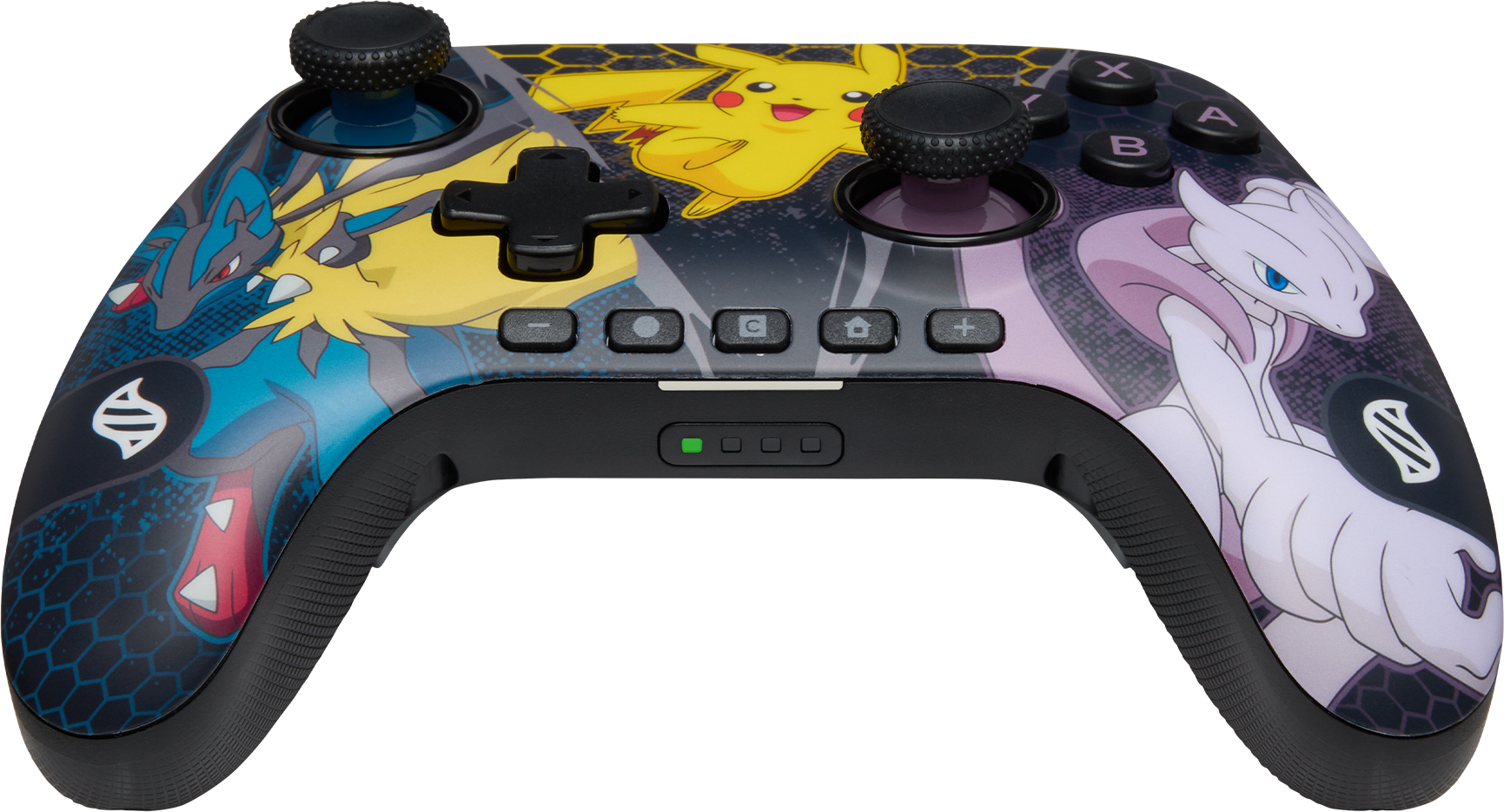 Egy Pokémon témájú játékvezérlő Pikachut, Lucariót és Mewtwót ábrázol. Gombokkal, joystickokkal és fekete fogantyúval rendelkezik.