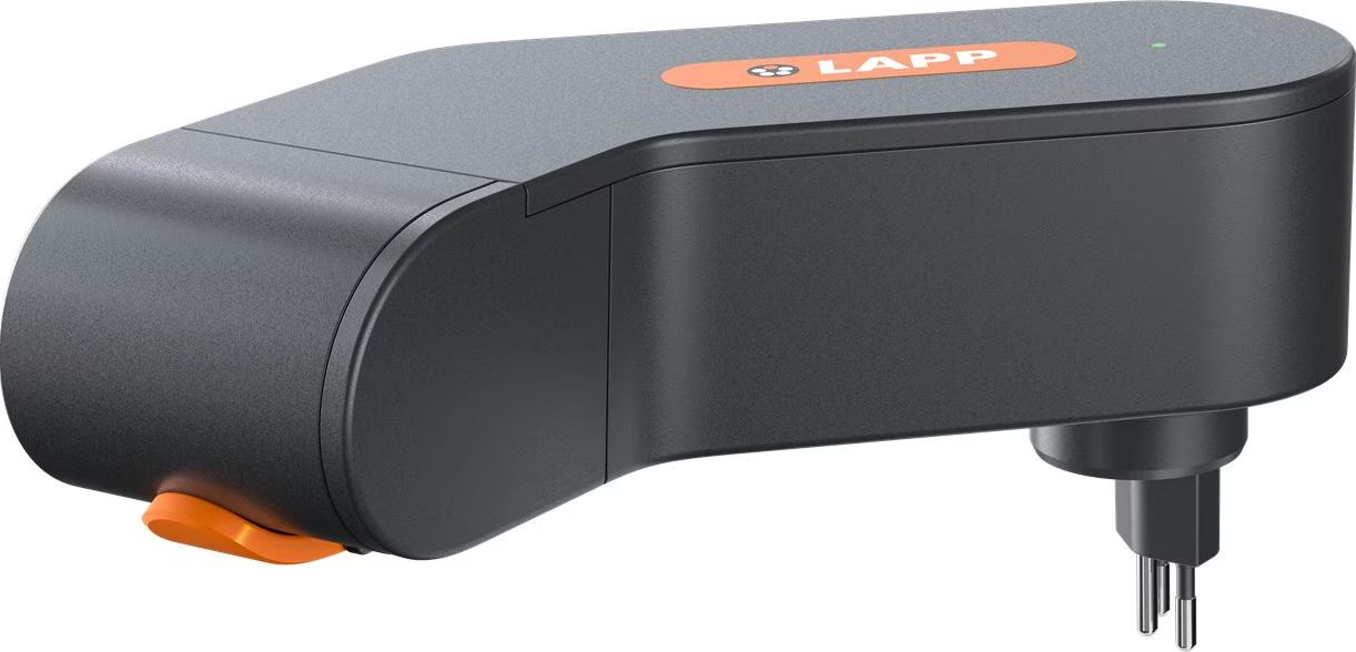 Un dispositivo elettronico nero e grigio con un pulsante e un logo arancione. Ha una spina.