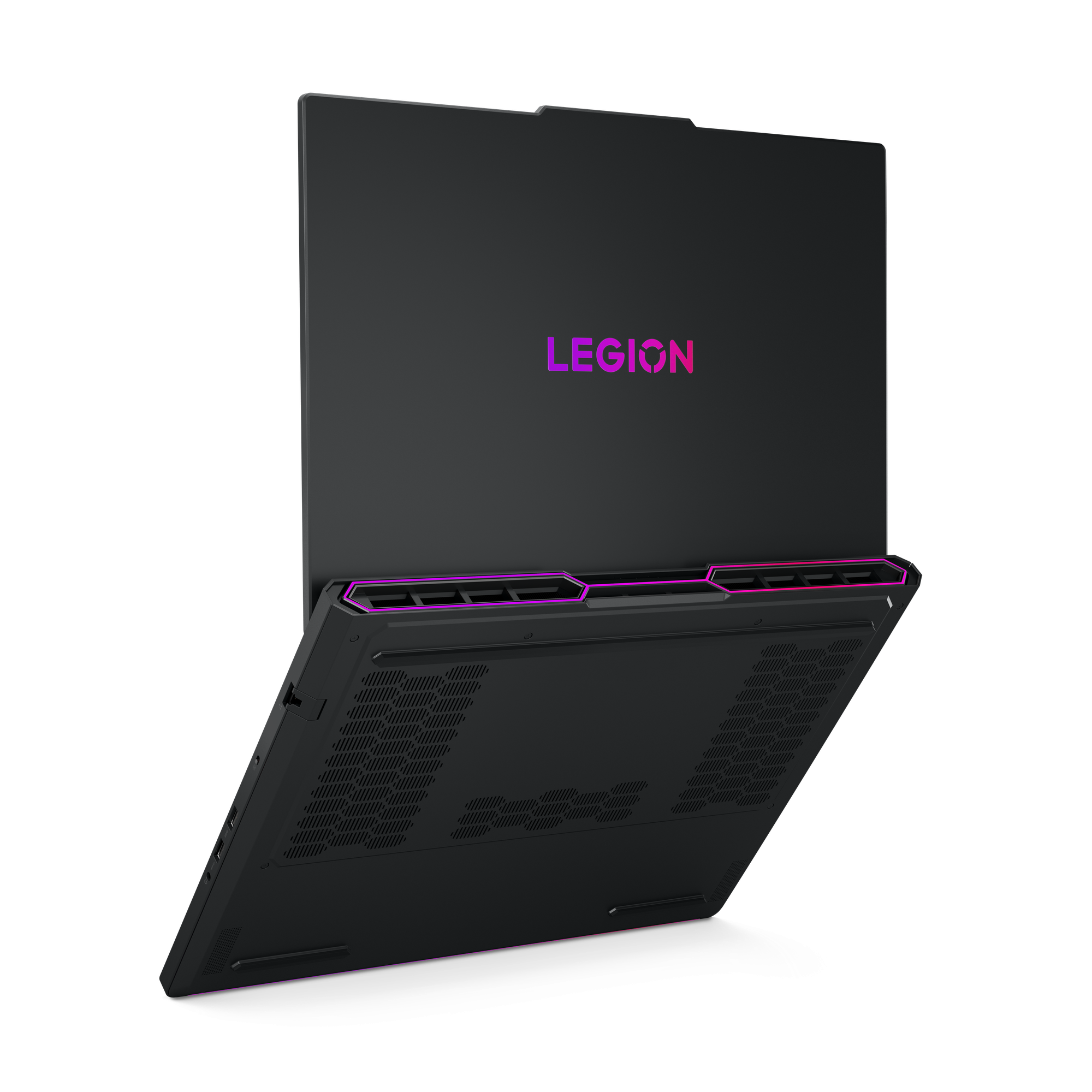 Zwarte laptop met open deksel. Het Legion-logo gloeit. De onderkant heeft ventilatiegaten. Randen hebben roze verlichting.