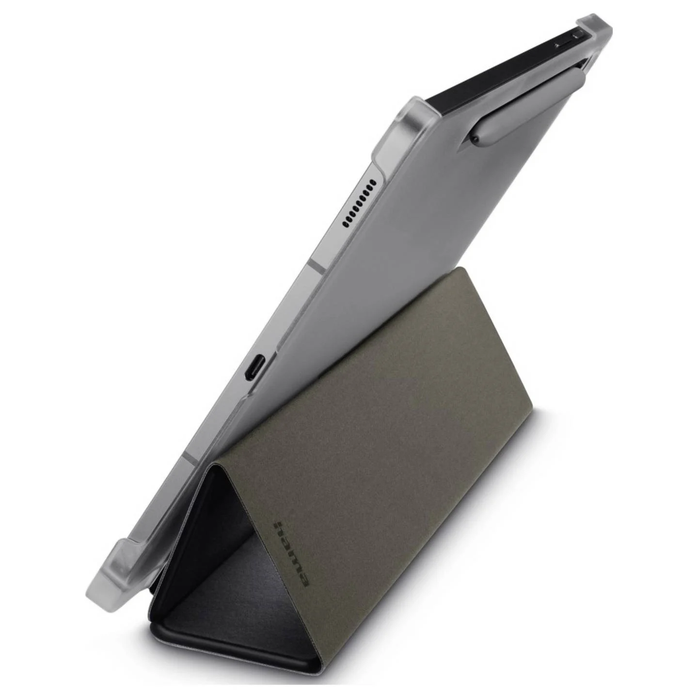 Ein Tablet ist auf einem Ständer aufgestellt. Das Tablet ist grau, mit einer durchsichtigen Kunststoffhülle. Der Ständer ist dunkelgrün.