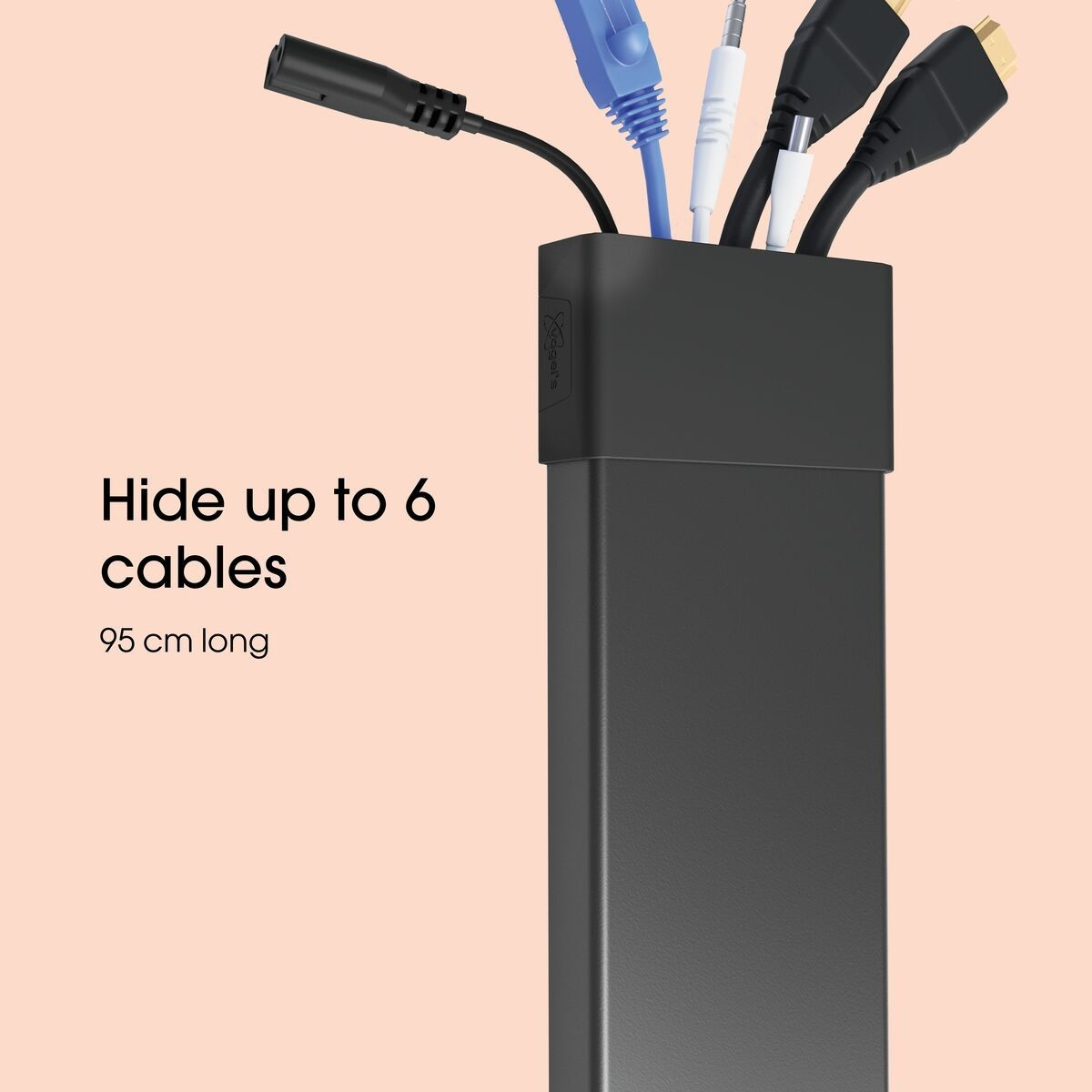 Czarny organizer kabli z wieloma wystającymi kablami. Tekst mówi, że chowa do 6 kabli i ma 95 cm długości na brzoskwiniowym tle.