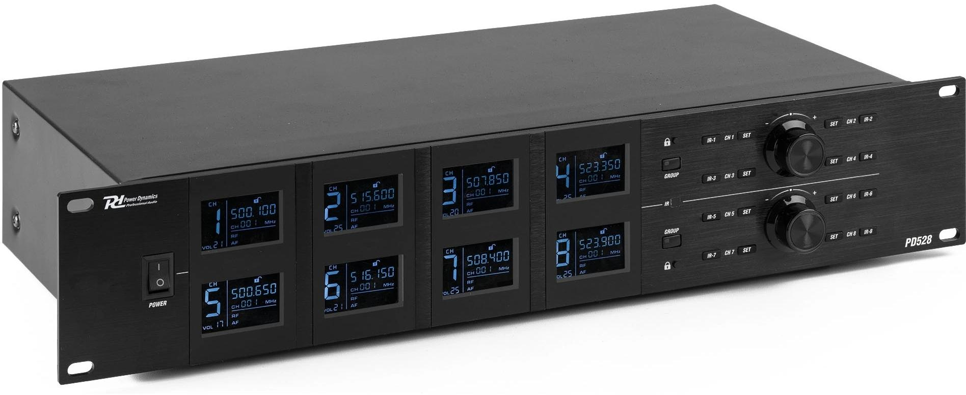 Unité de rack audio noire avec plusieurs écrans affichant les fréquences et les commandes. Bouton d'alimentation à gauche.