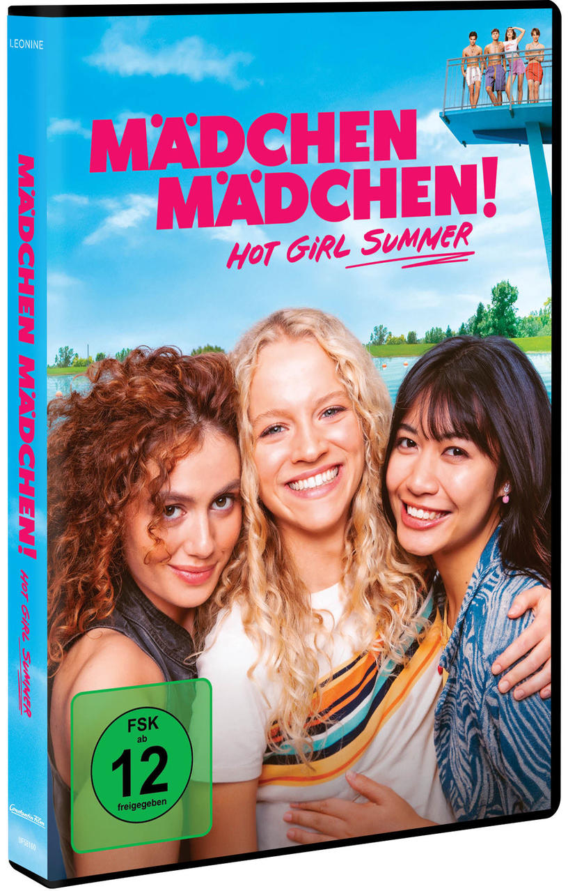 DVD-Cover: Drei lächelnde Frauen. Titel: Mädchen Mädchen! Hot Girl Summer. Im Hintergrund Personen auf einem Sprungbrett.