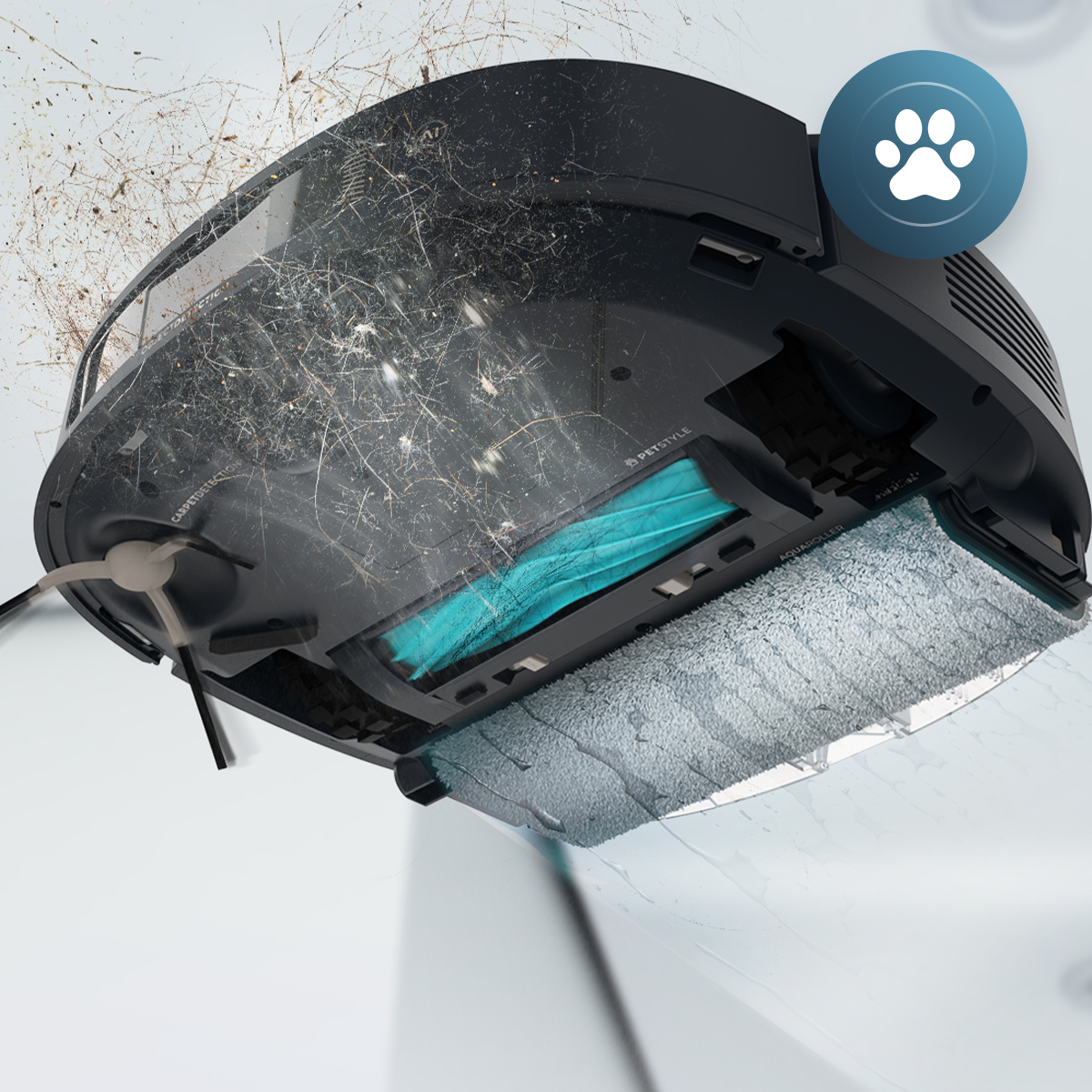 Una aspiradora robot negra y gris limpiando escombros. Es visible un icono azul de huella de pata. La aspiradora tiene un cepillo azul y un trapeador húmedo.