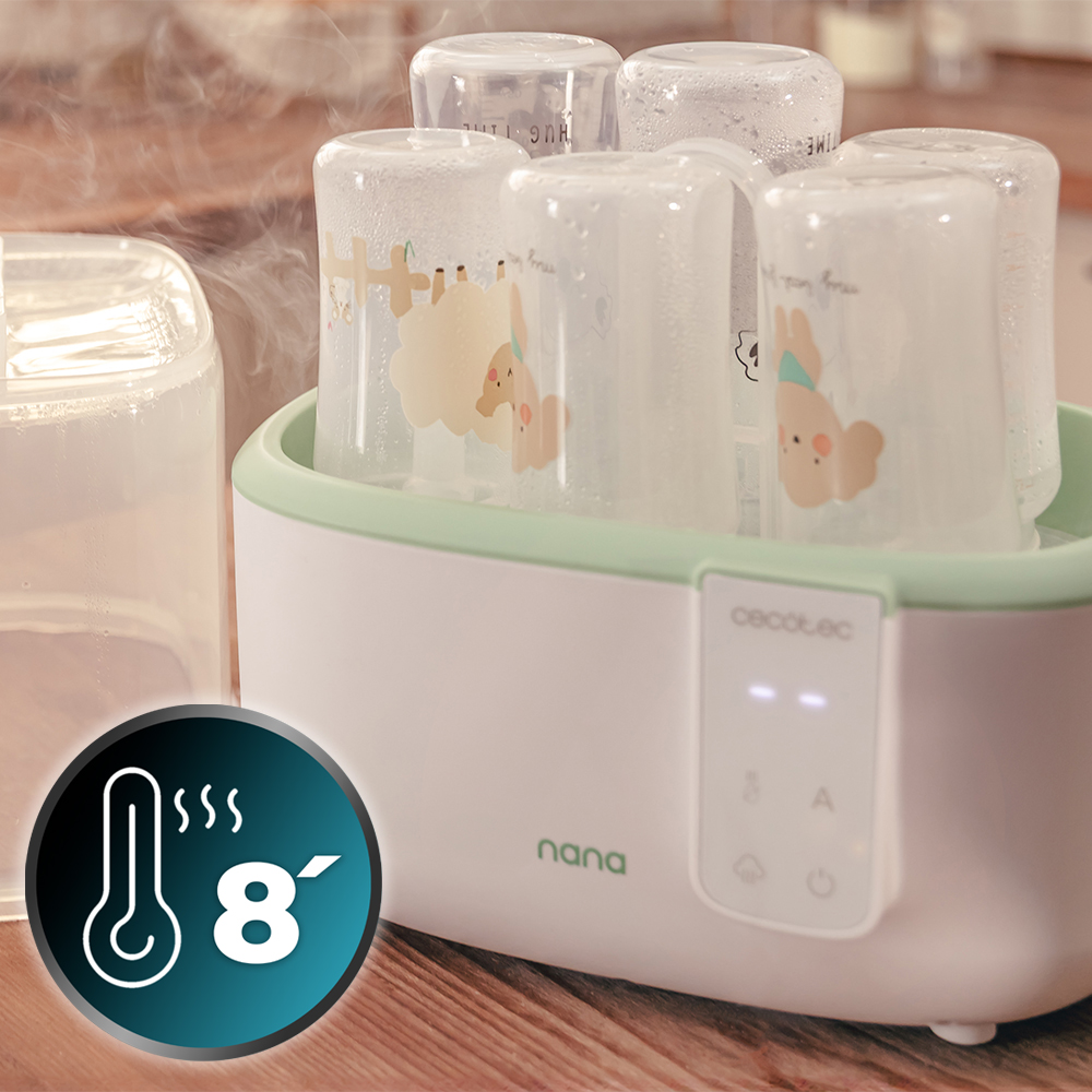 Un esterilizador de biberones con botellas dentro. Sale vapor. El indicador de temperatura muestra 8 grados. El esterilizador es blanco y verde.