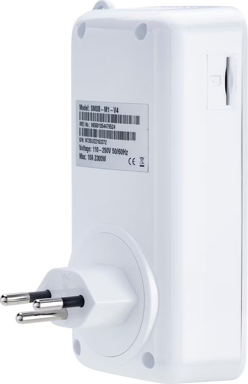 Ein weißes Steckdosengerät mit Eurostecker. Es hat ein Etikett mit Modell-, IMEI-, S/N-, Spannungs- und maximalen Leistungsinformationen.
