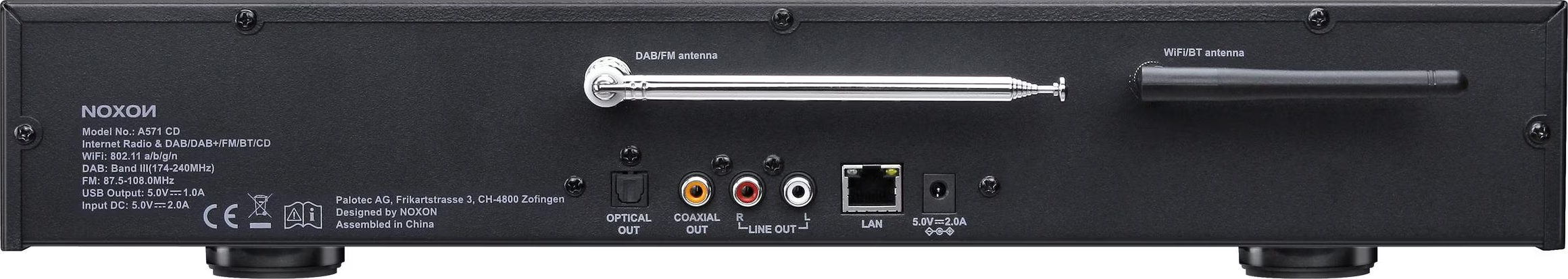 Ricevitore audio nero con antenne e varie porte ed etichette. Include DAB/FM, WiFi/BT, uscita ottica e LAN.