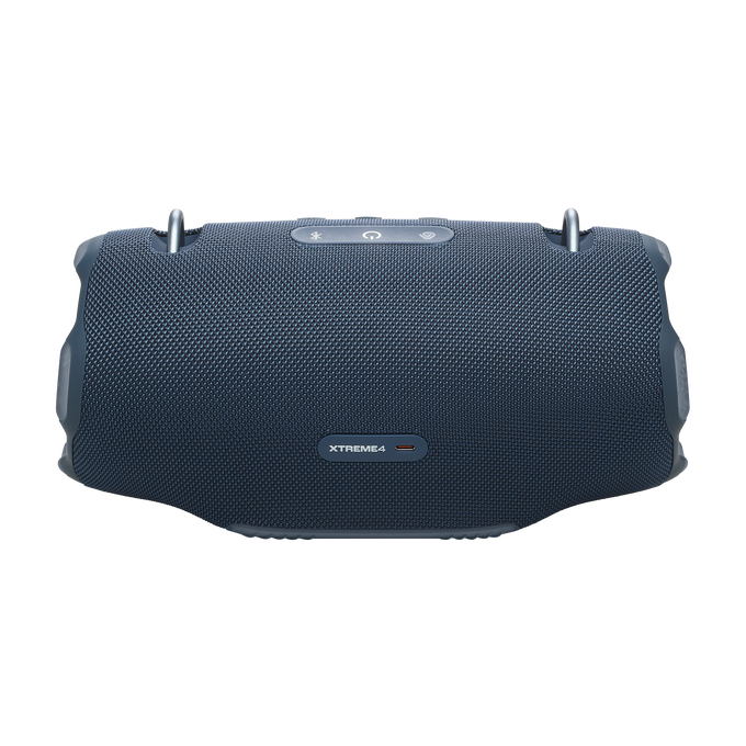 Un altavoz azul JBL Xtreme 4. Tiene botones arriba y bucles de metal. El fondo es negro.