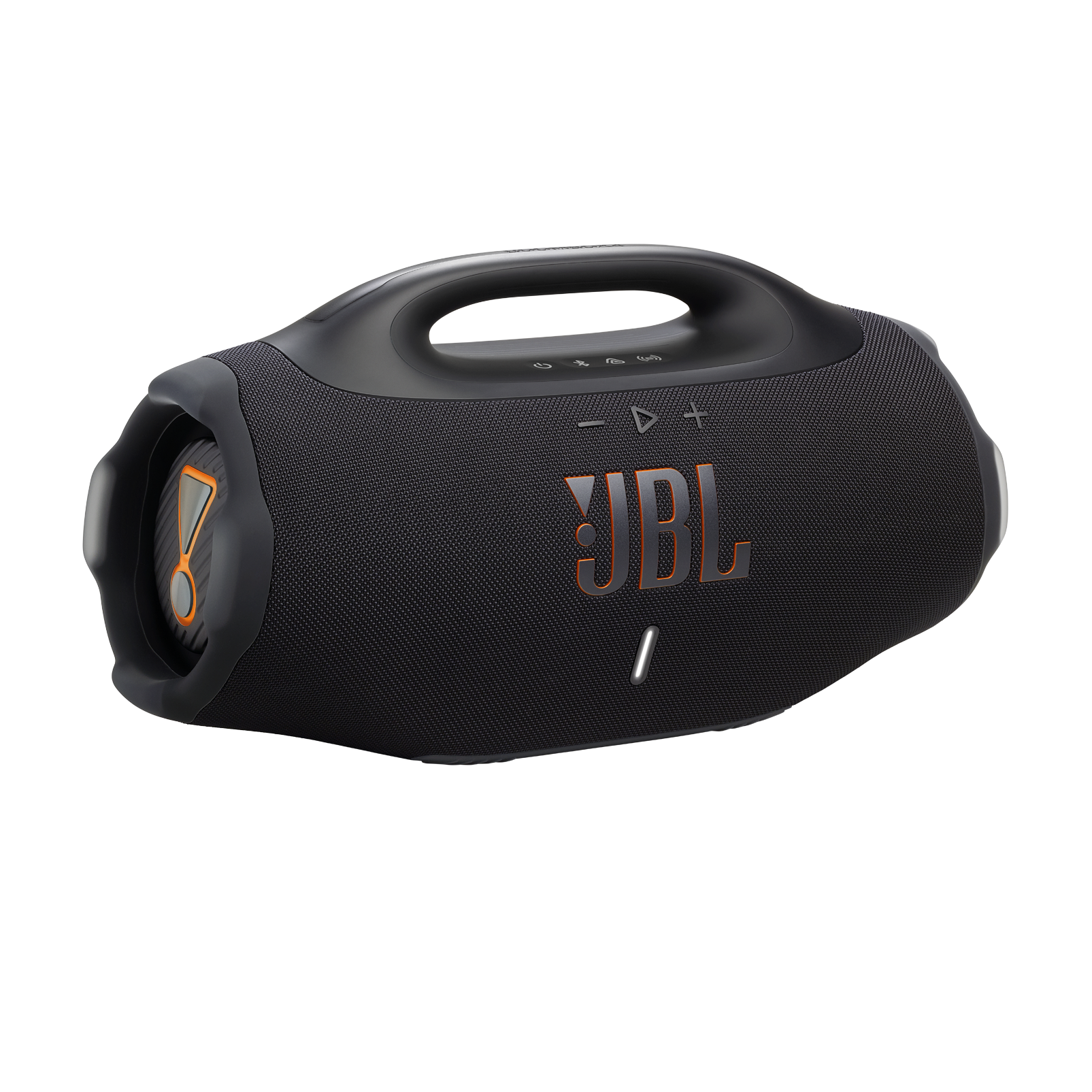 Un altavoz JBL negro con detalles en naranja. Tiene un asa y botones de control. El logotipo de JBL es visible.