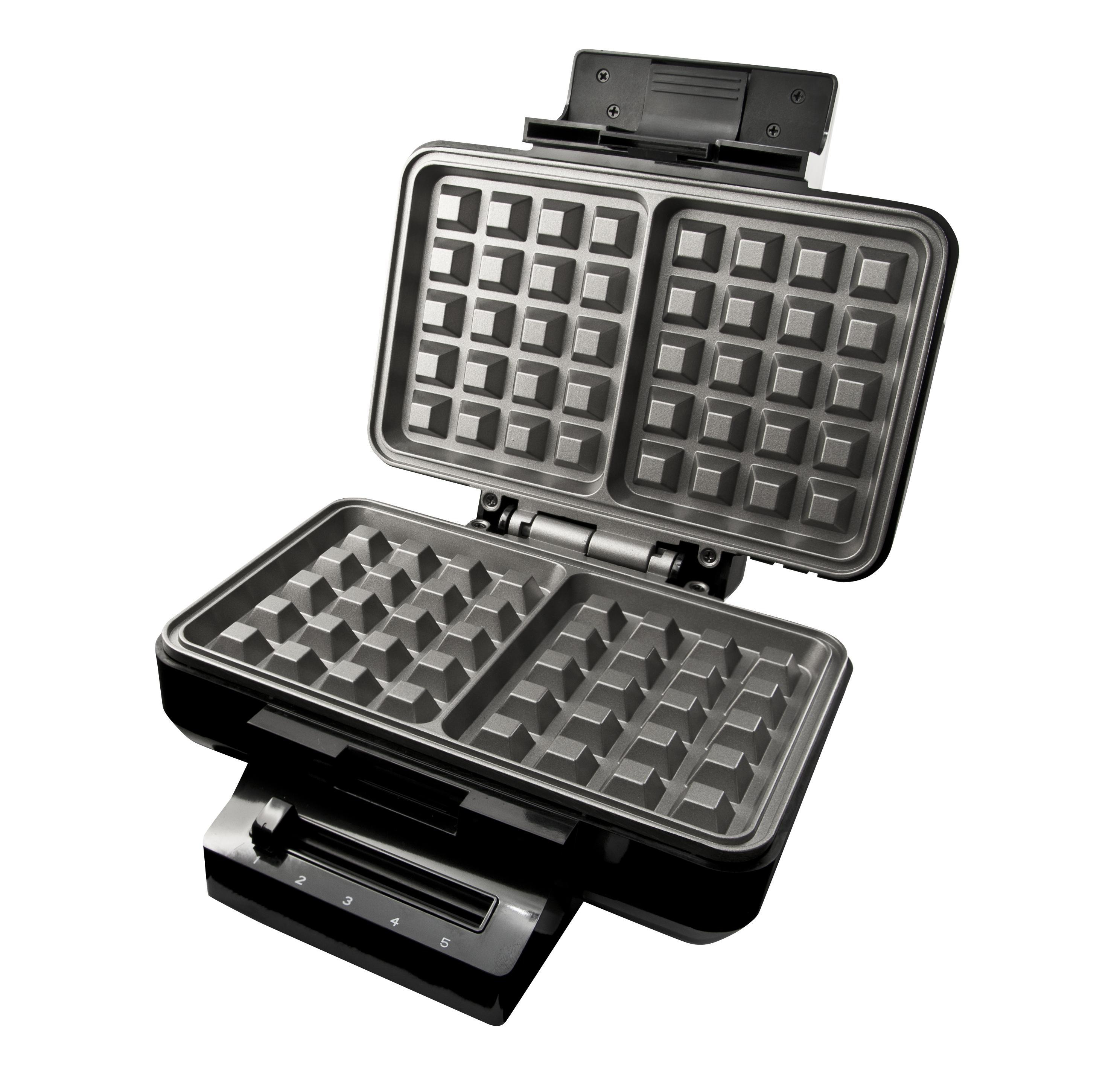 Otwarta gofrownica z kwadratowymi kratkami. Jest czarna i otwarta, ukazując powierzchnie do pieczenia.