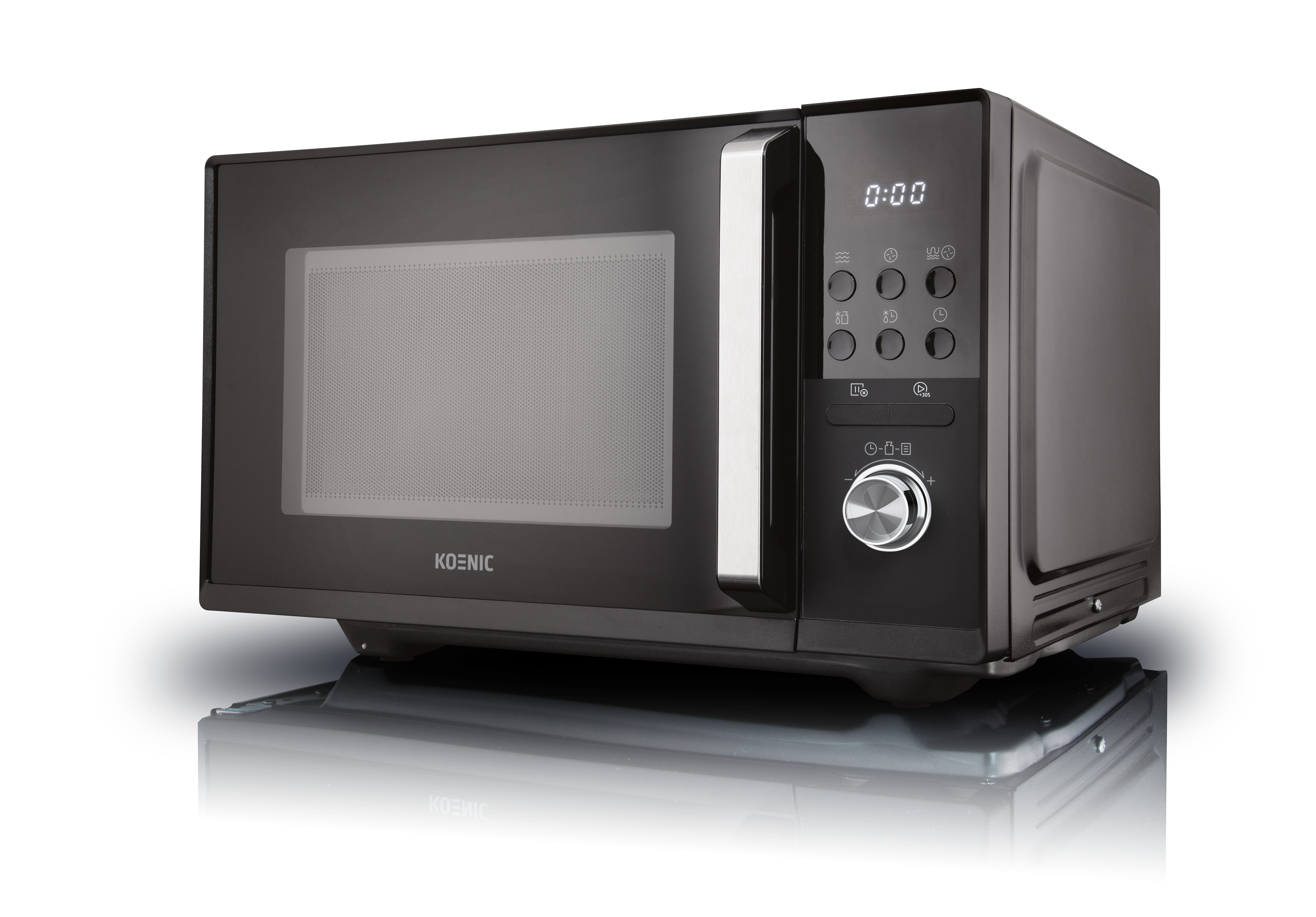 Czarna kuchenka mikrofalowa Koenic stoi na odblaskowej powierzchni. Ma cyfrowy wyświetlacz i przyciski sterowania.