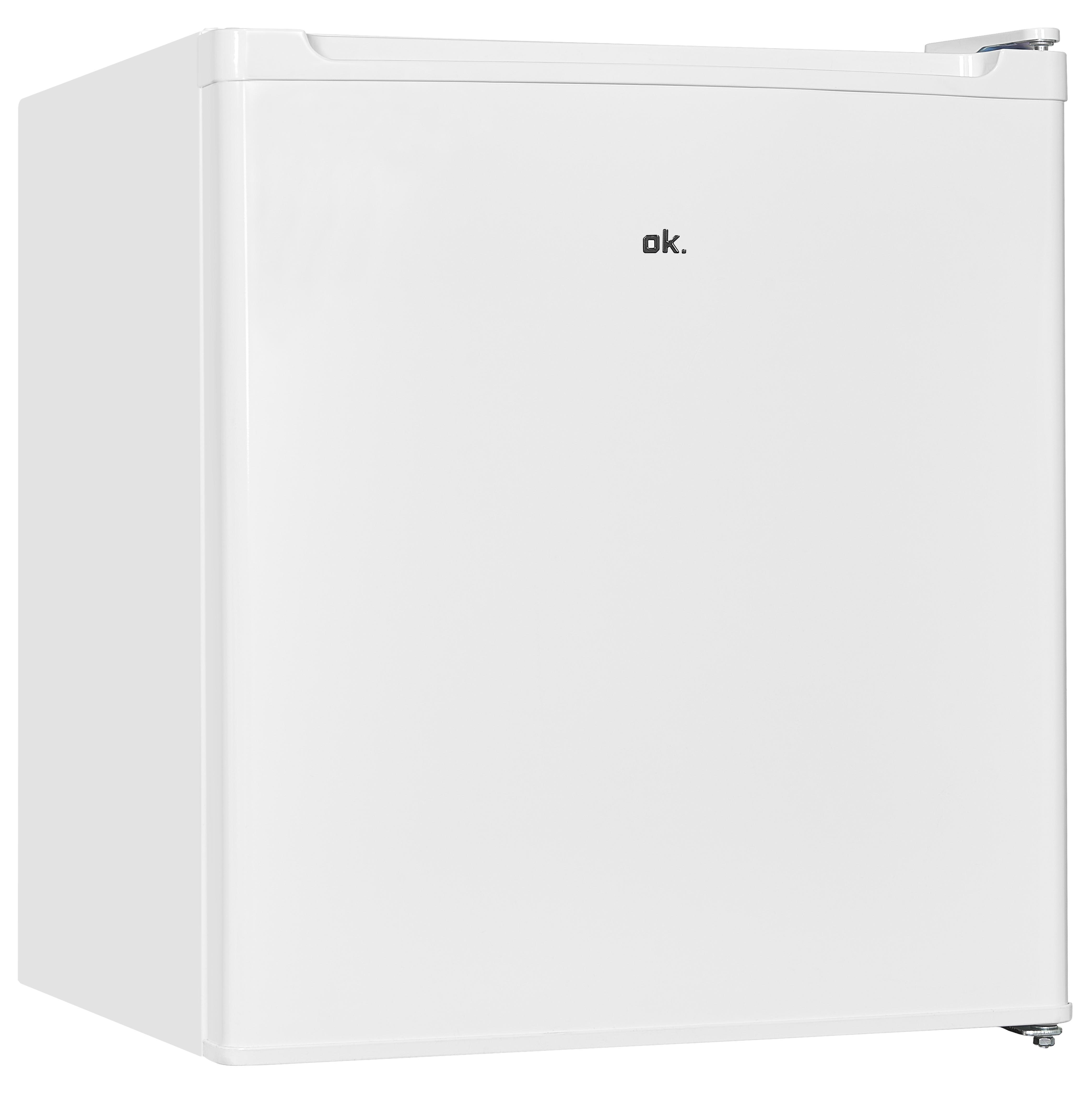 Ein kleiner weißer ok. Kühlschrank wird gezeigt. Er hat einen Griff oben und das Logo auf der Vorderseite.