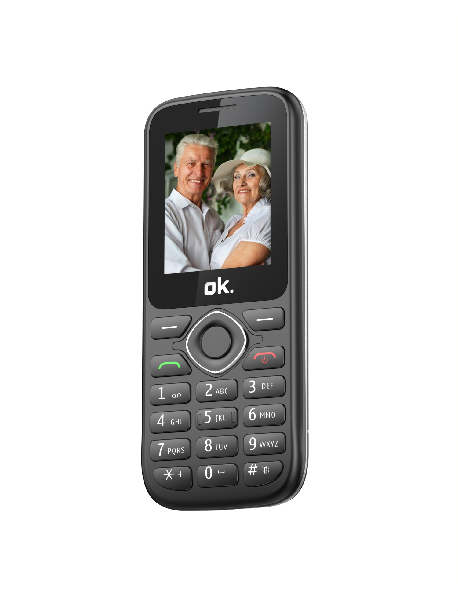 Ein schwarzes Mobiltelefon zeigt ein Foto eines älteren Ehepaares. Das Telefon hat Knöpfe und den Markennamen 'ok.'
