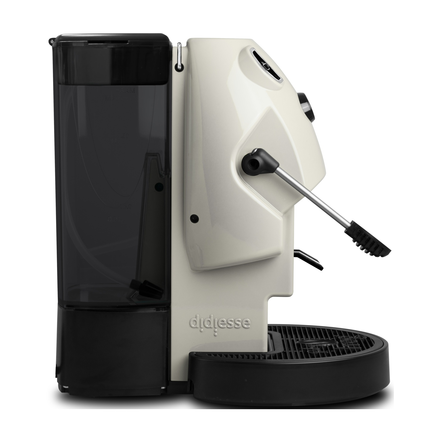 Una macchina per l'espresso, colori bianco e nero. Include un serbatoio dell'acqua, una lancia vapore e un'uscita del caffè, il marchio è visibile.