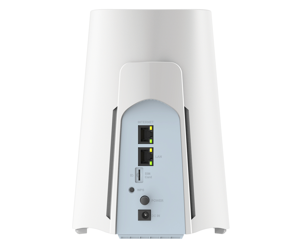 Weißer Router mit Rückwand. Anschlüsse sind mit Internet, LAN, SIM-Karte, WPS, Power und DC IN beschriftet. Grüne Lichter zeigen Aktivität an.