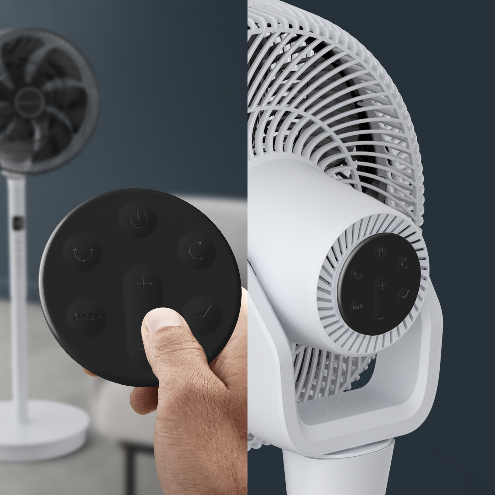 Egy kéz fekete távirányítót tart, rajta gombokkal. Egy fehér ventilátor jobbra, egy másik a háttérben. Kék fal.