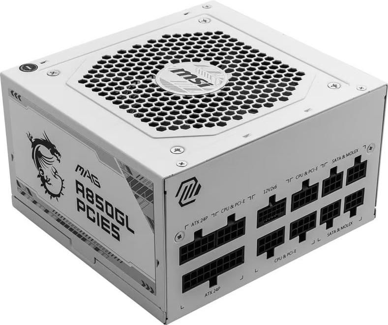 Ein weißes MSI-Netzteil mit Wabenmuster oben. Es hat verschiedene Anschlüsse und das MSI-Logo. Schwarzes Drachenlogo an der Seite.