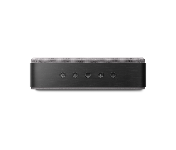 Un altavoz negro sobre fondo blanco. Tiene botones de encendido, Bluetooth, control de volumen y otras funciones.