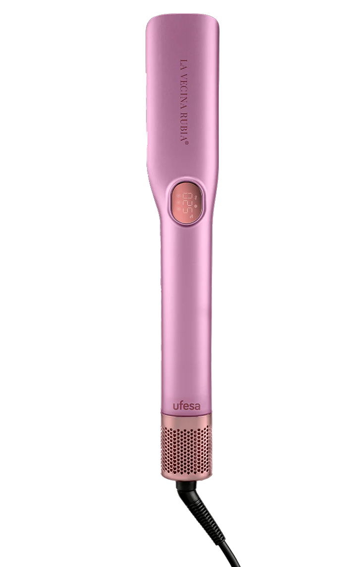 Plancha rosa para el cabello. Tiene una pantalla digital, una rejilla dorada y un cable negro. La marca es Ufesa.