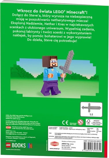 Okładka książki Lego Minecraft. Figurka Steve'a trzymająca miecz na zielonym tle z tekstem i pikselowym krajobrazem.