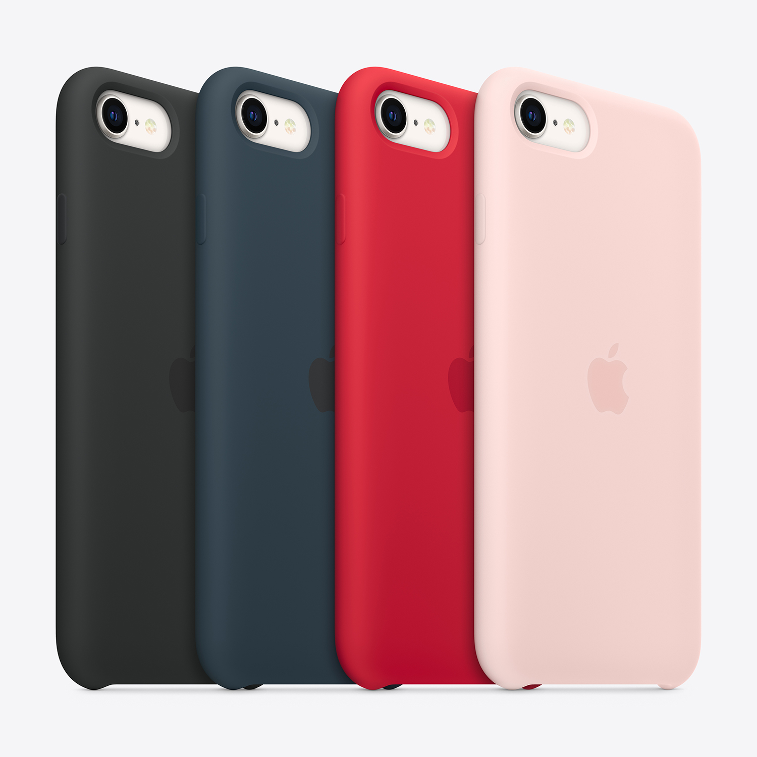 Quattro custodie colorate per telefono: nero, blu scuro, rosso e rosa. Ognuna ha un foro per la fotocamera e un logo Apple su sfondo bianco.