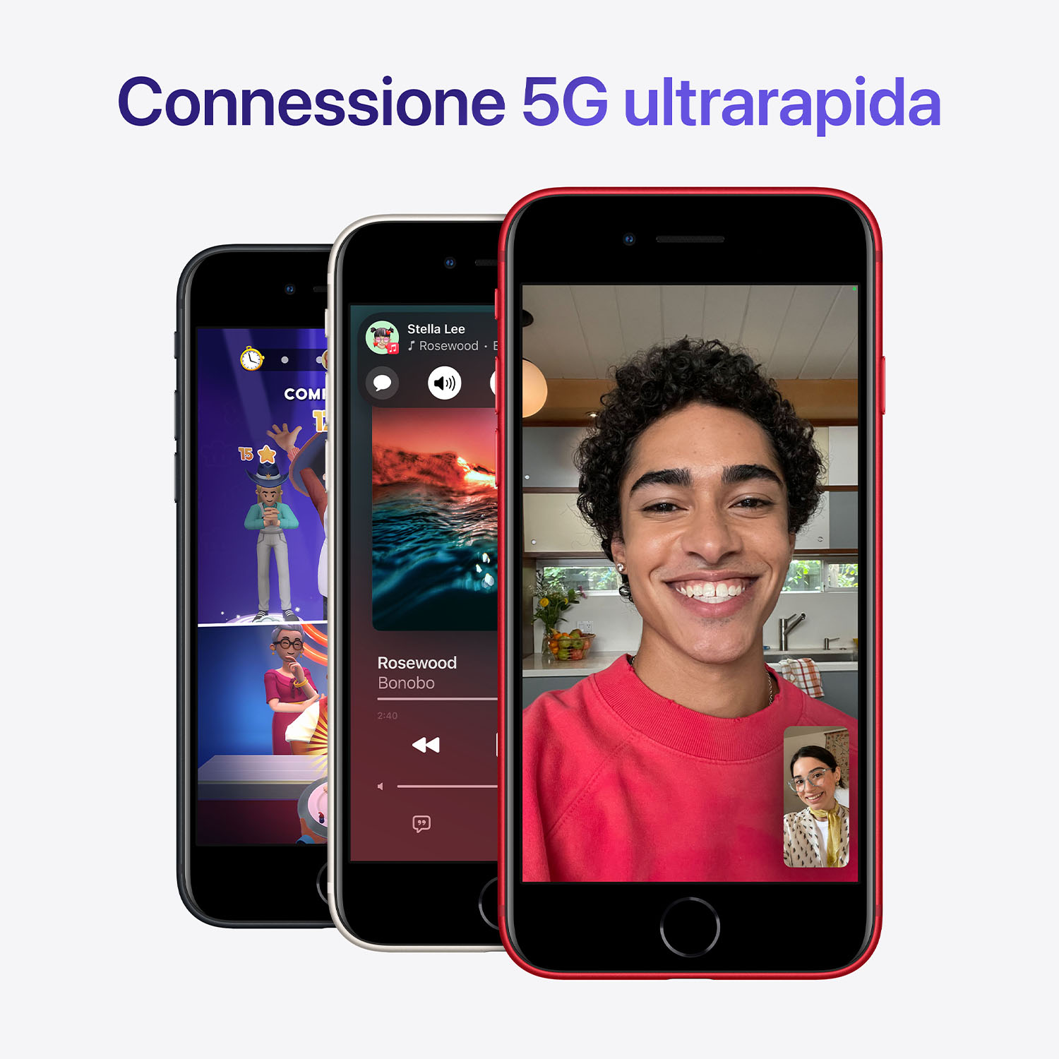 Tre smartphone su sfondo bianco. Uno mostra una videochiamata, un altro un'app musicale e il terzo un gioco.