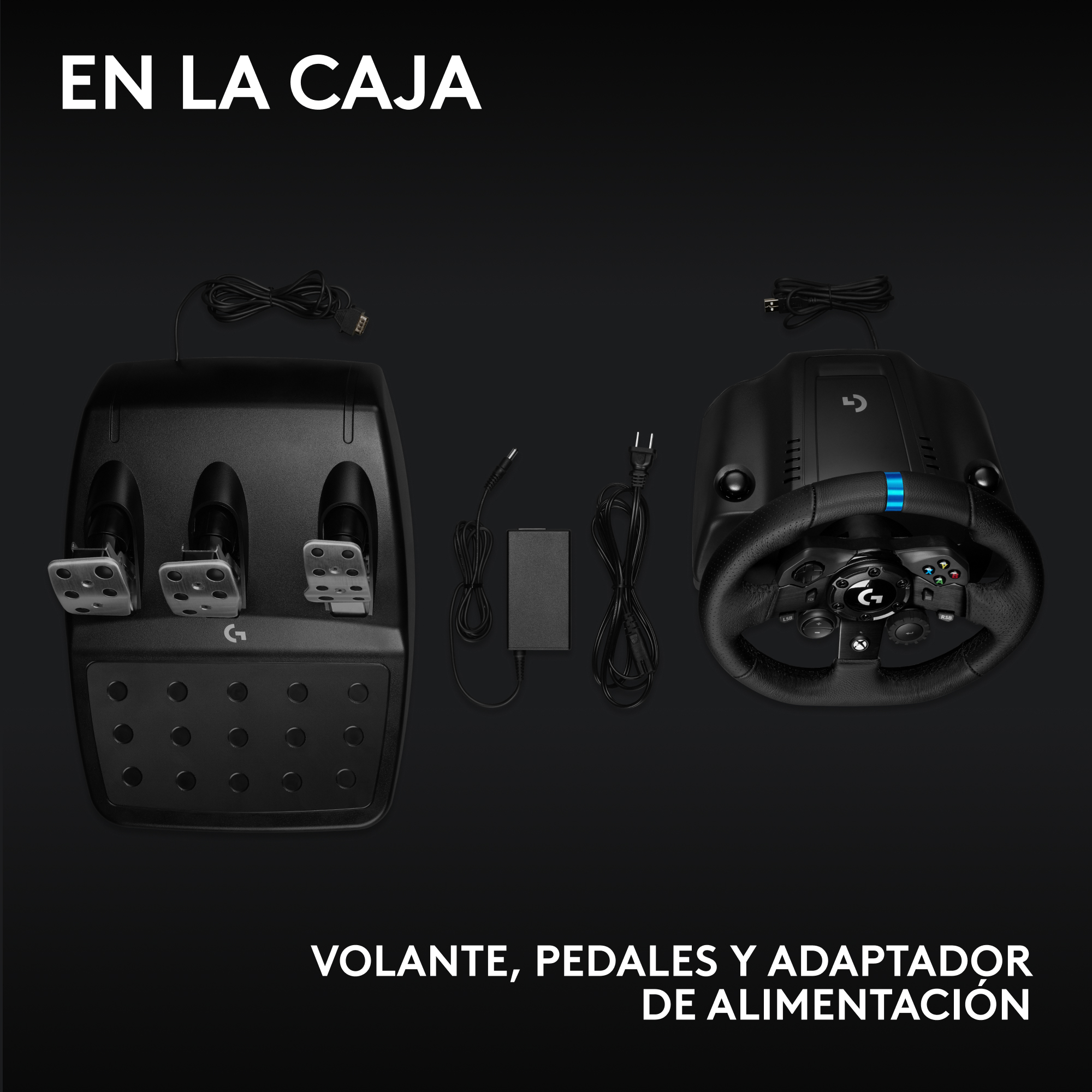 La imagen muestra un volante, pedales y adaptador de corriente sobre un fondo negro. El texto en español dice 'En la caja'.