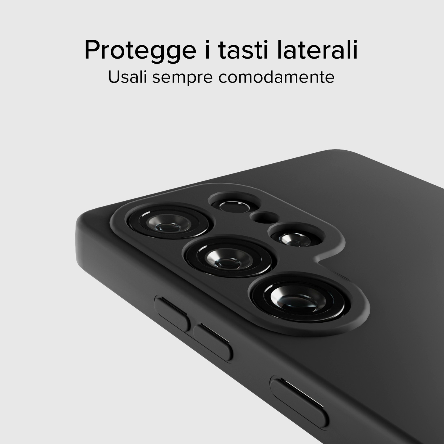 Close-up van een zwarte telefoonhoes. De hoes heeft een uitsparing voor de camera en zijknoppen. Tekst in het Italiaans.