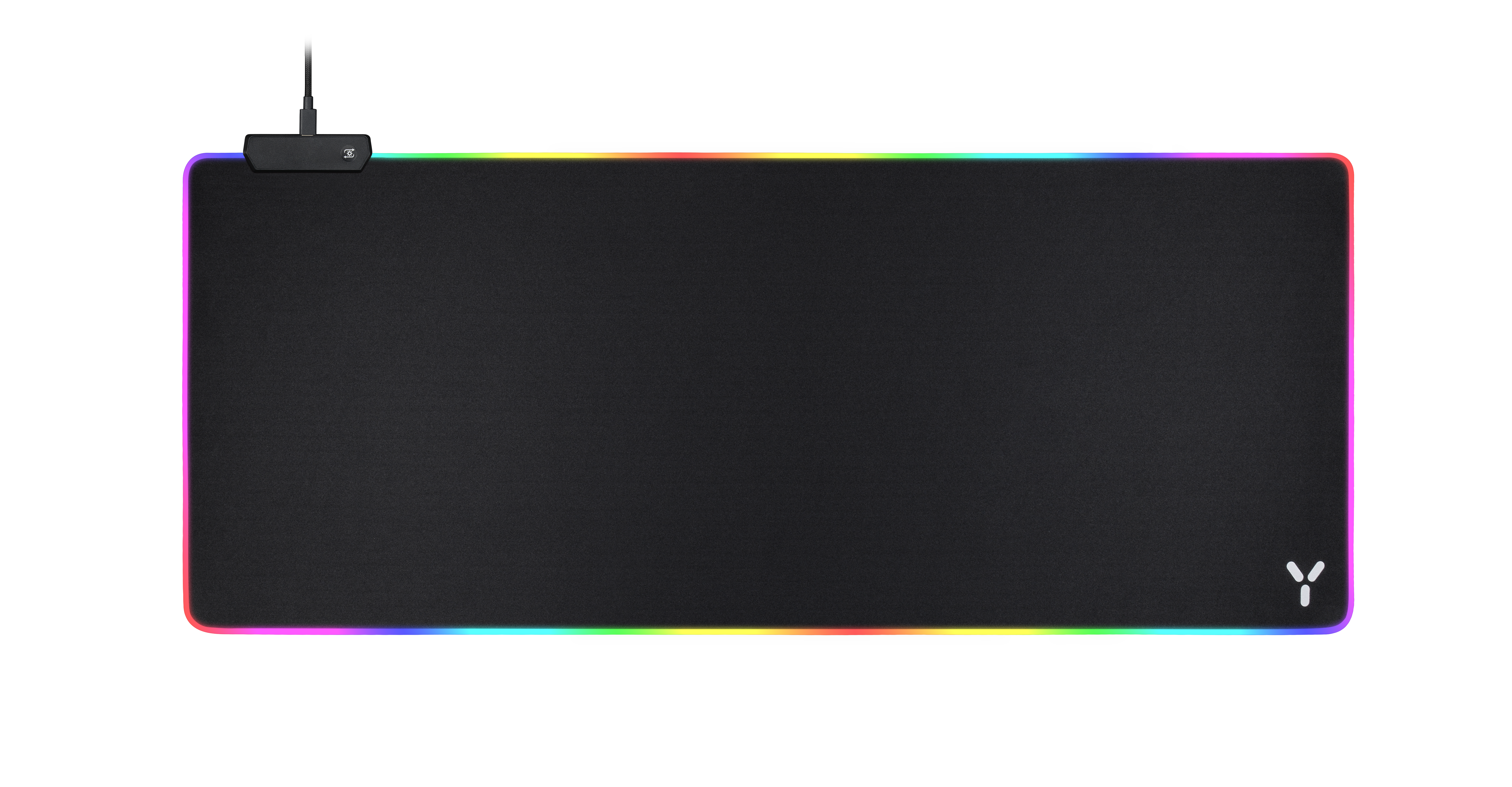 Schwarzes rechteckiges Mauspad mit Regenbogen-LED-Einfassung. Oben befindet sich ein Stecker mit Kabel. Unten rechts ein Logo.