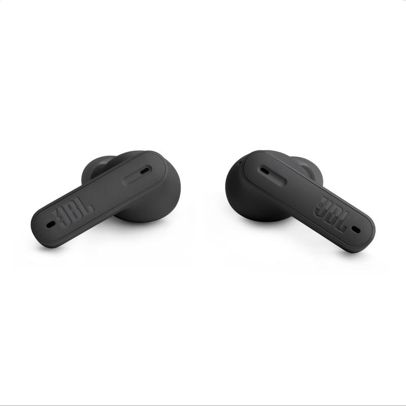 Zwei schwarze JBL-Ohrhörer auf weißem Untergrund. Die Ohrhörer sind abgewinkelt, das JBL-Logo ist auf den Stielen zu sehen.