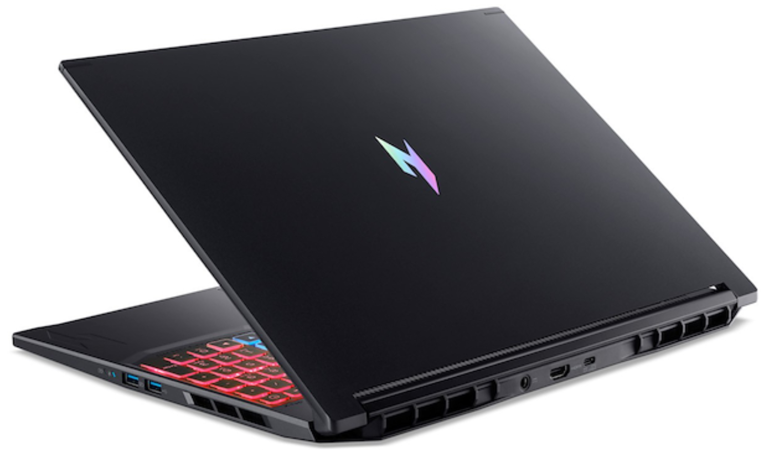 Ordenador portátil negro con la tapa abierta. El teclado brilla en rojo. El logotipo es un rayo multicolor.