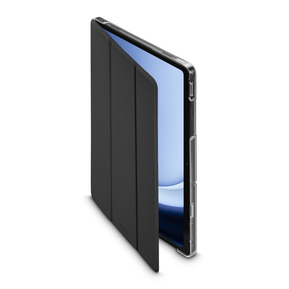 Eine offene schwarze Tablethülle mit einem transparenten Rahmen. Der Bildschirm zeigt ein blaues und weißes Design. Die Hülle ist auf einer weißen Oberfläche angewinkelt.