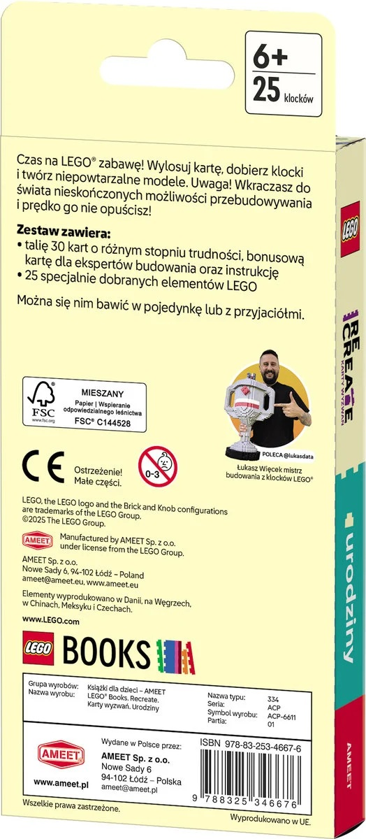 Pudełko LEGO z mężczyzną trzymającym trofeum LEGO. Tekst zawiera przedział wiekowy i liczbę klocków. Zielono-biały design.