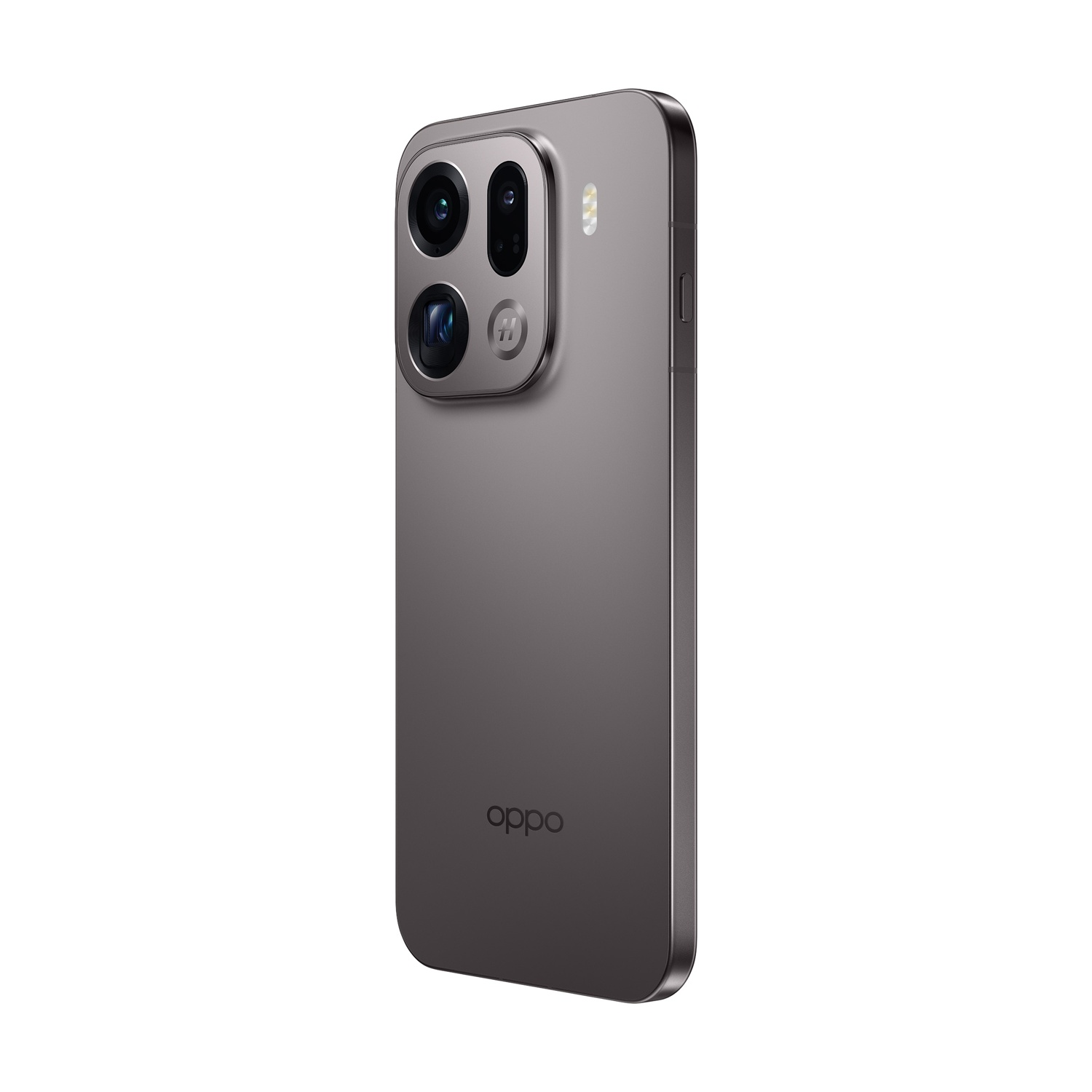 Uno smartphone Oppo grigio, vista angolata. Presenta un gruppo fotocamere in alto a sinistra, logo Oppo e design minimalista su sfondo bianco.