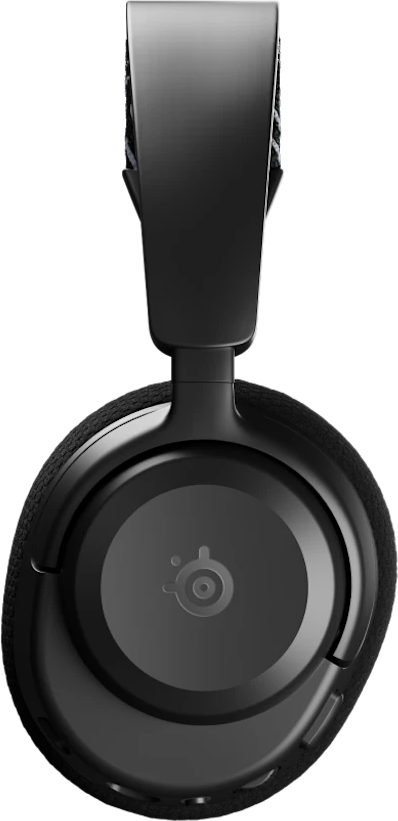 Fekete gamer headset. A fülkagylók kerekek és párnázottak. A fejpánt ki van nyújtva. SteelSeries logó a fülkagylón.