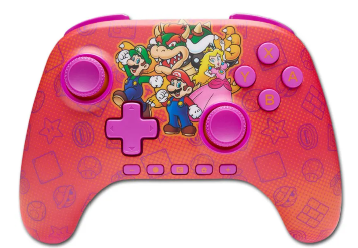 Ein pinkfarbener und roter Nintendo Switch-Controller. Er hat Mario-Figuren und ein pinkfarbenes Steuerkreuz, Knöpfe und Joysticks.