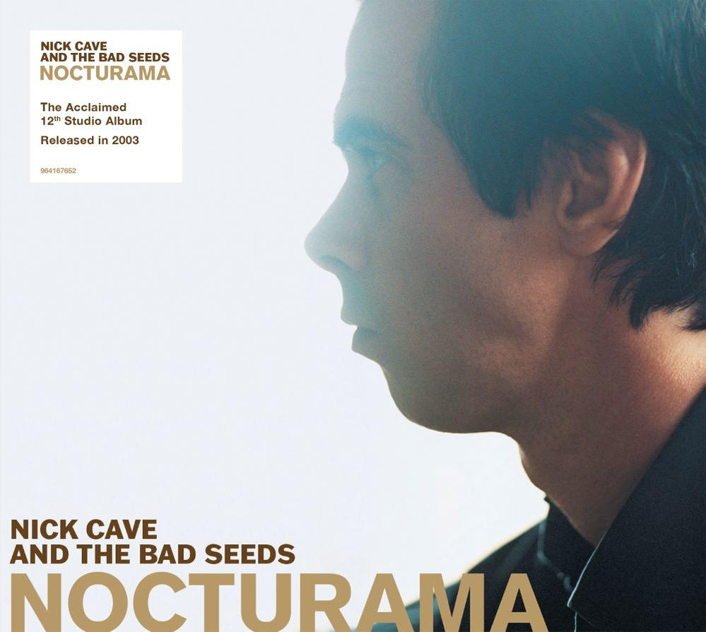 Pochette de l'album Nocturama de Nick Cave and the Bad Seeds. Comporte le profil d'un homme aux cheveux sombres et des détails de l'album.