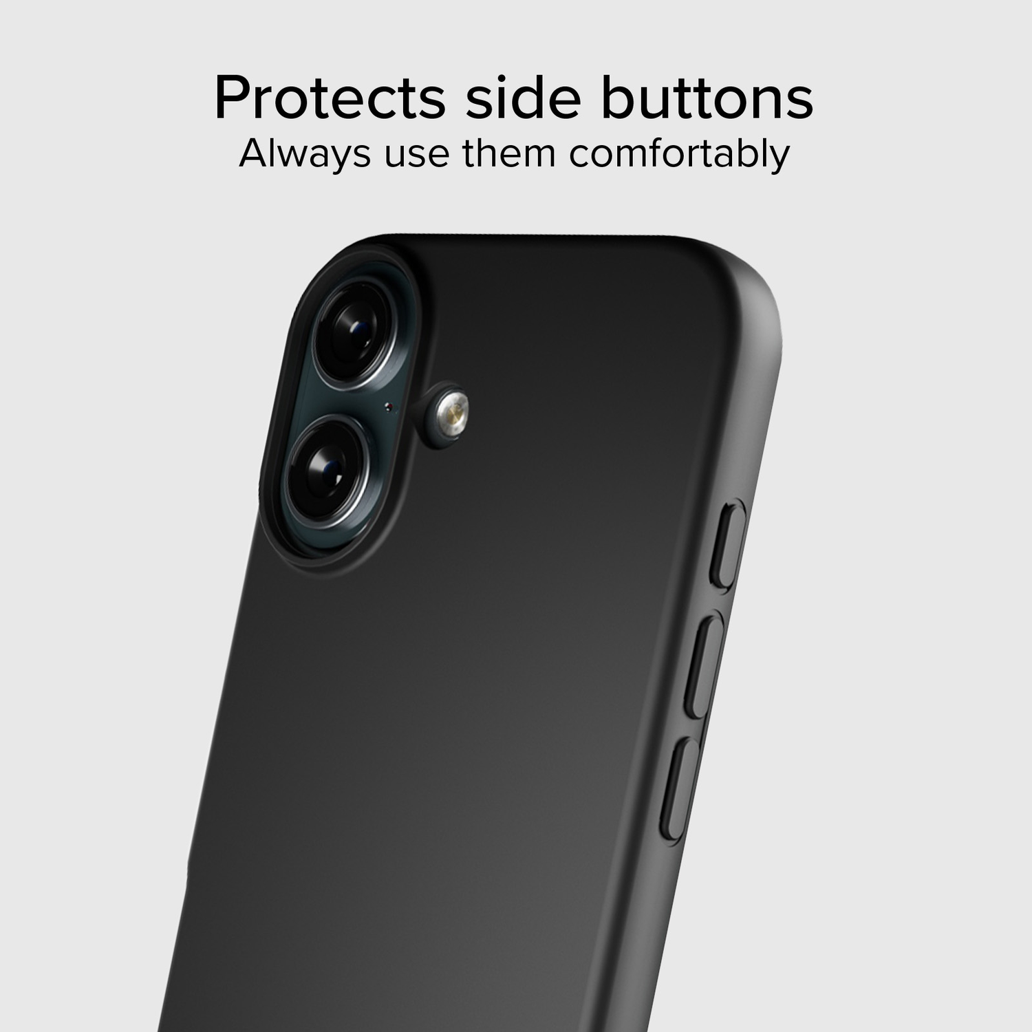 Gros plan sur une coque de téléphone noire avec des boutons latéraux et des lentilles d'appareil photo. Fond blanc avec texte : Protège les boutons latéraux.