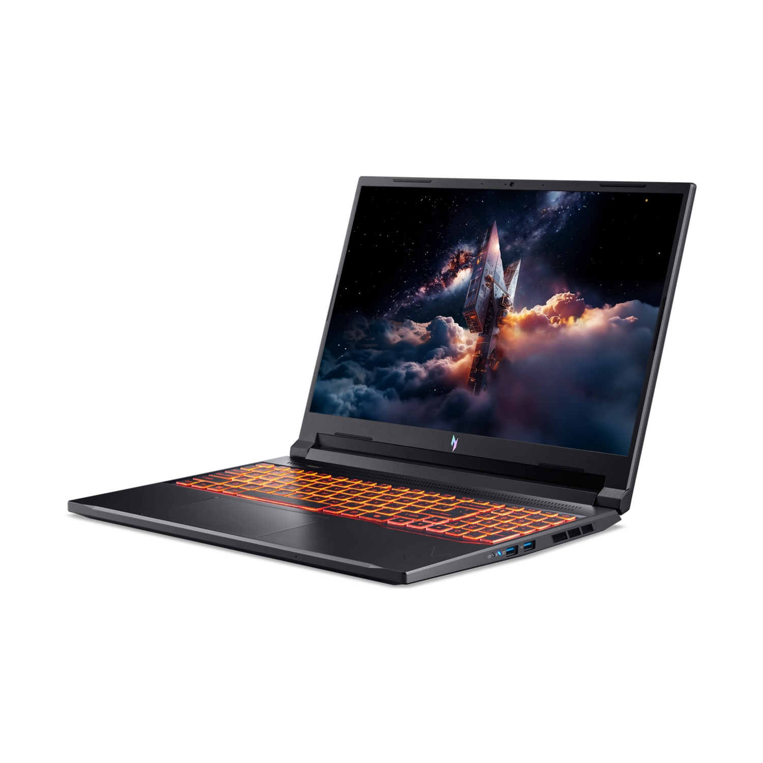 Laptop nero con tastiera retroilluminata arancione. Schermo mostra astronave nello spazio. Sfondo bianco.