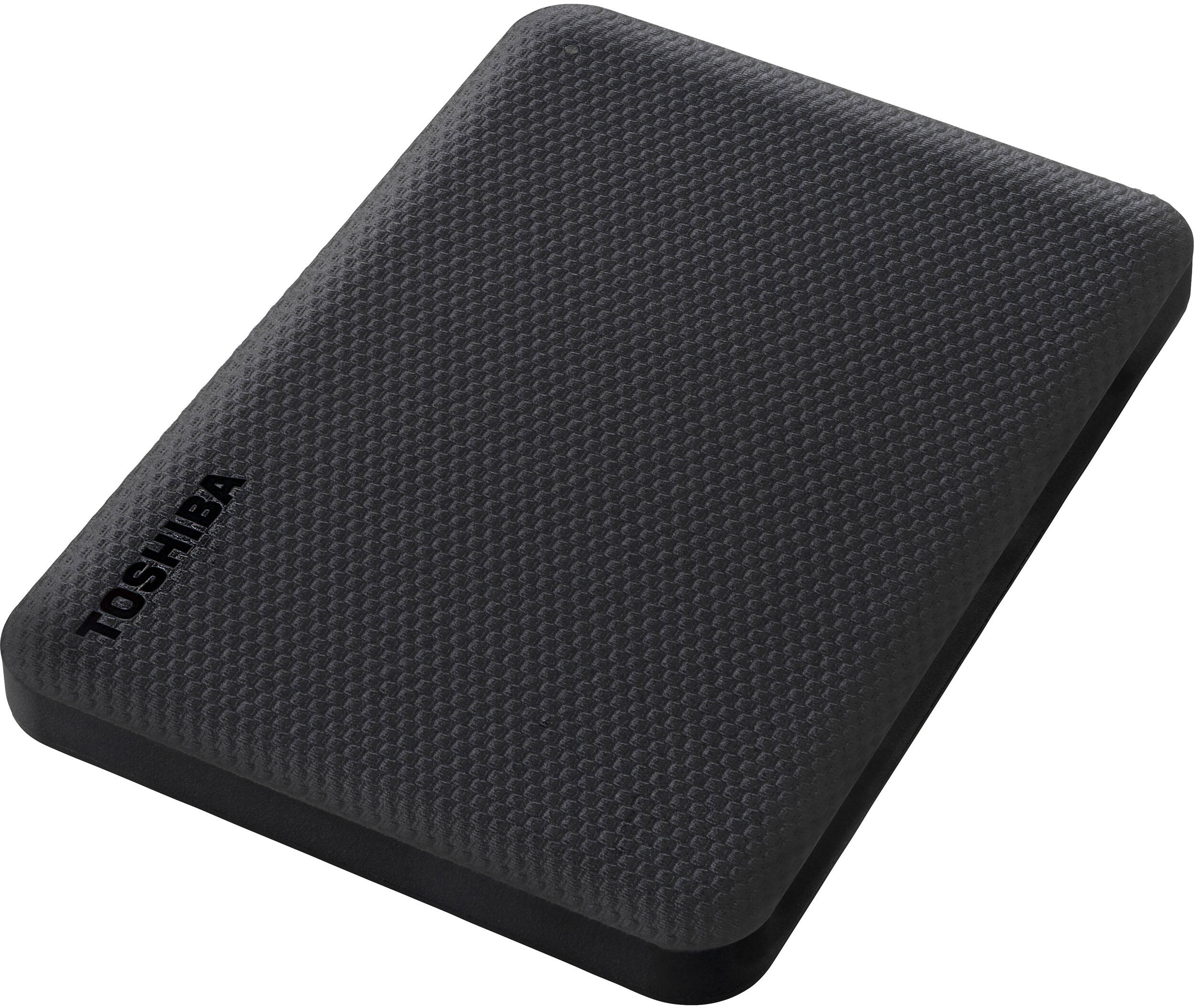Un disque dur externe noir Toshiba. Il a une surface texturée et le logo Toshiba.