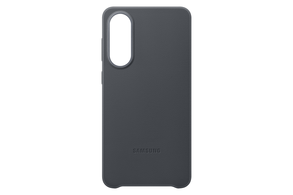 Egy sötétszürke telefontok, ovális kamerakivágással és a Samsung logóval alul, fekete háttéren.