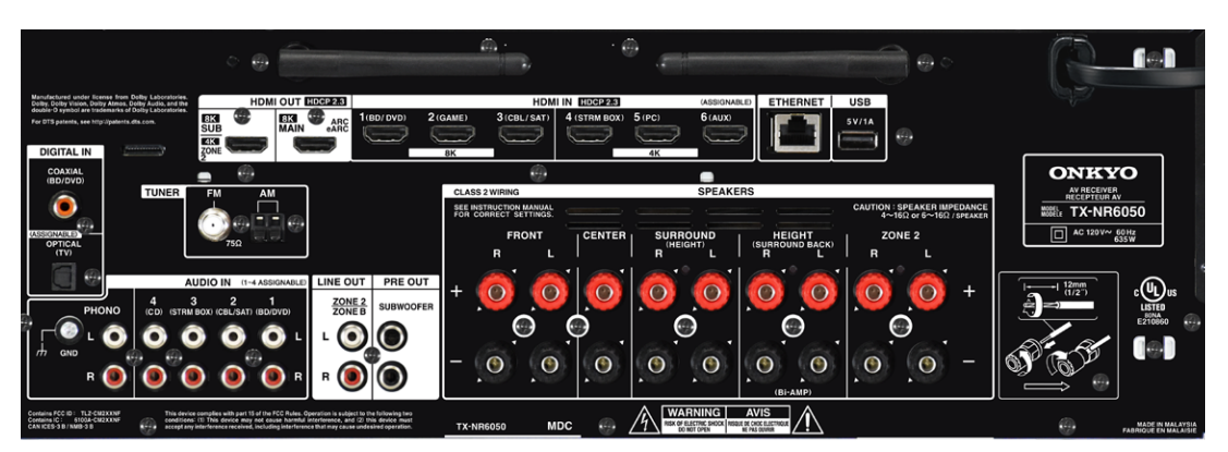 Schwarzes Audio-Receiver-Rückteil mit verschiedenen Anschlüssen, einschließlich HDMI, USB, Lautsprecheranschlüssen und Onkyo-Modellbezeichnung.