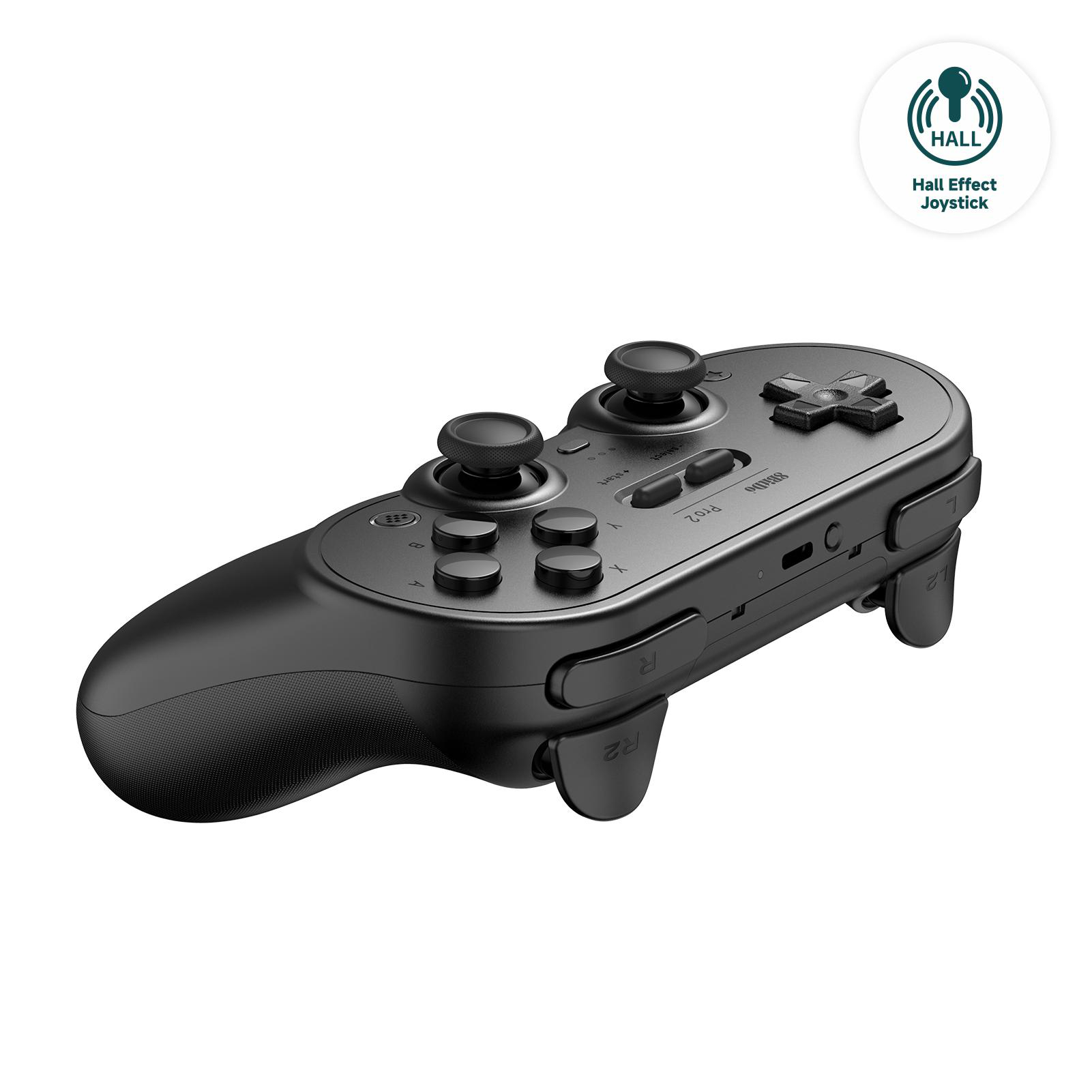 Schwarzer Gamecontroller mit Knöpfen, Joysticks und Triggern. Hall-Effekt-Joystick-Logo oben rechts.