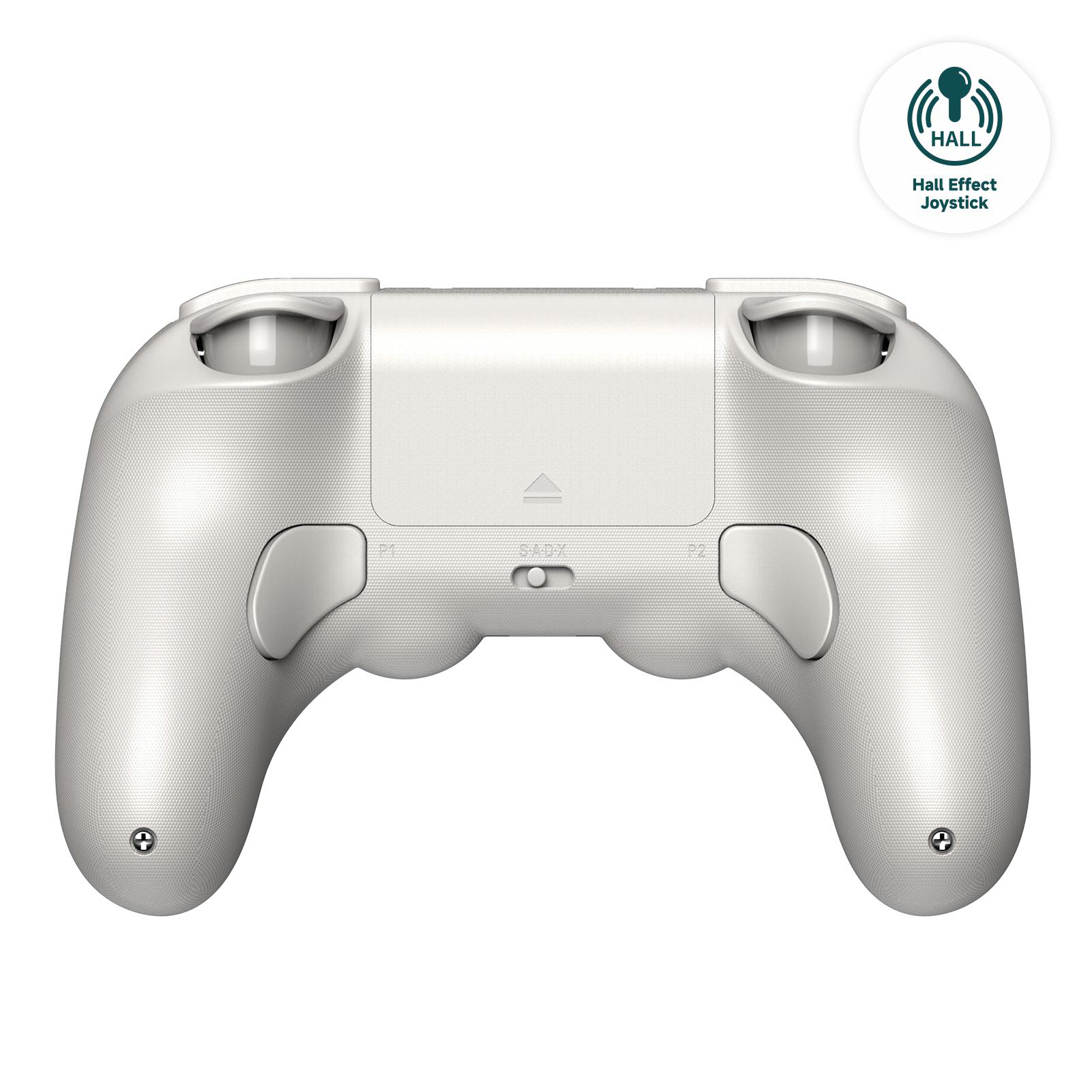 Ein weißer Gamecontroller mit Knöpfen, Triggern und einem Joystick. Der Hintergrund ist weiß, ein Logo ist sichtbar.