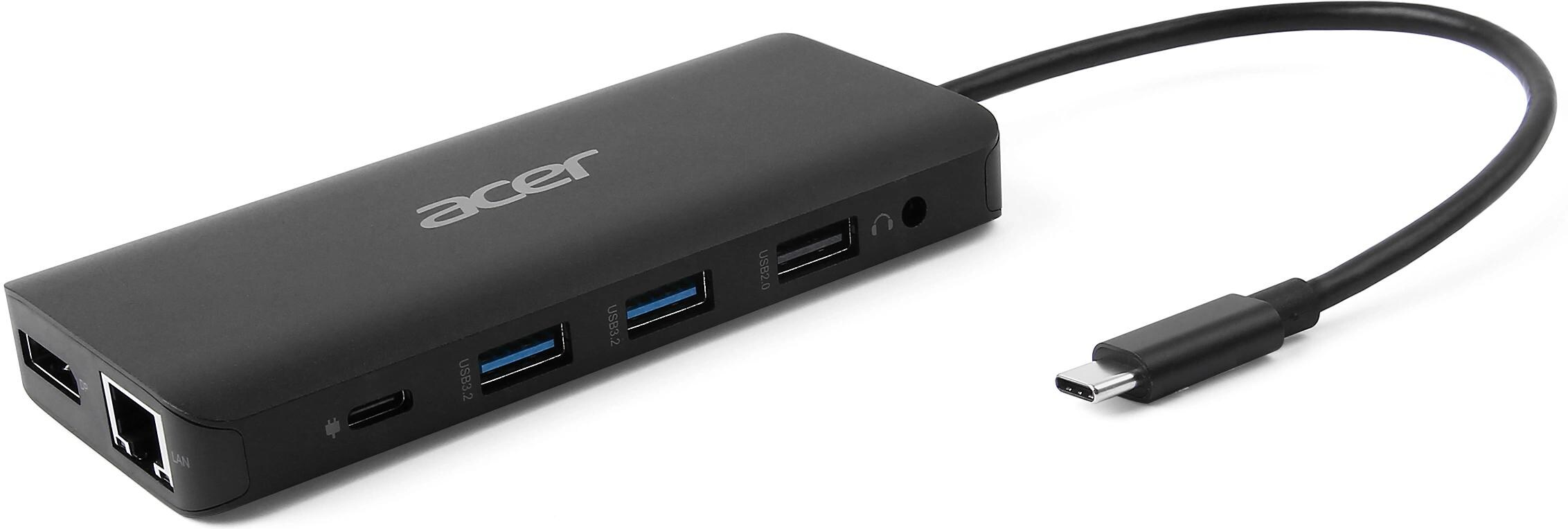 Hub USB-C Acer nero con più porte, tra cui USB, LAN e una porta di ricarica. Ha un cavo nero e un connettore USB-C.