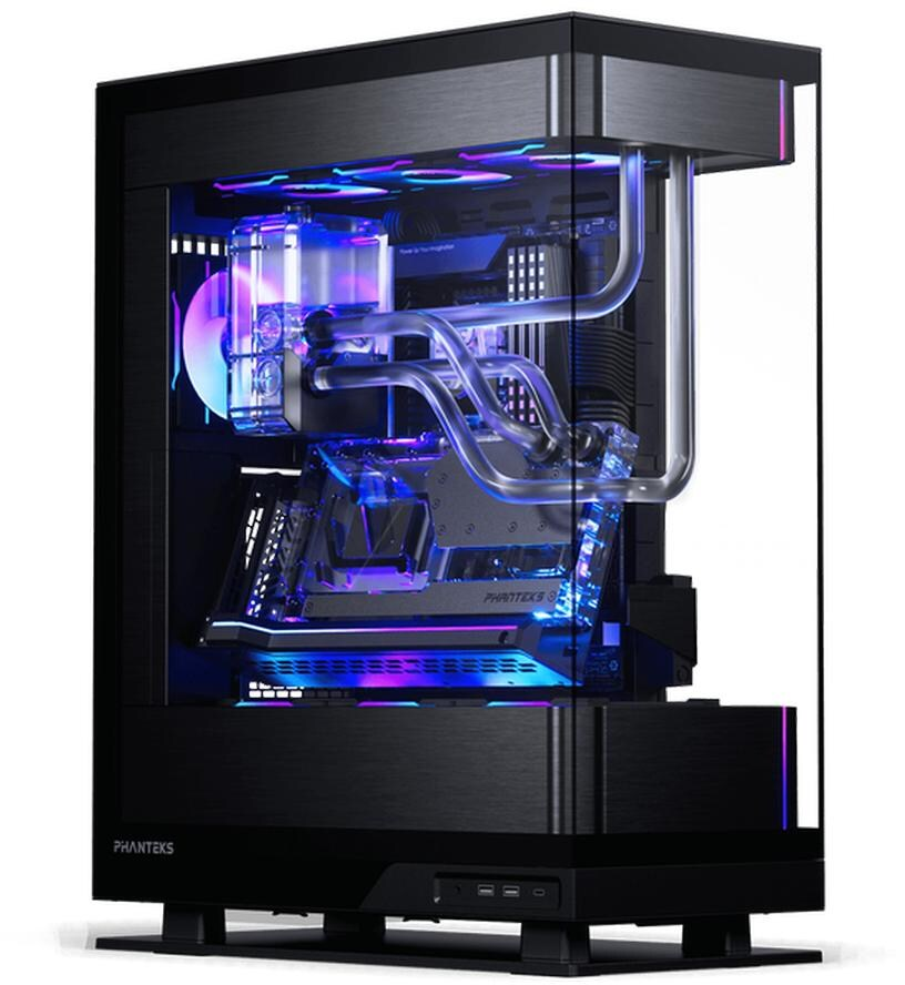 Ein schwarzes Computergehäuse mit Glasplatten, die interne Komponenten zeigen und von blauem und violettem Licht beleuchtet werden.