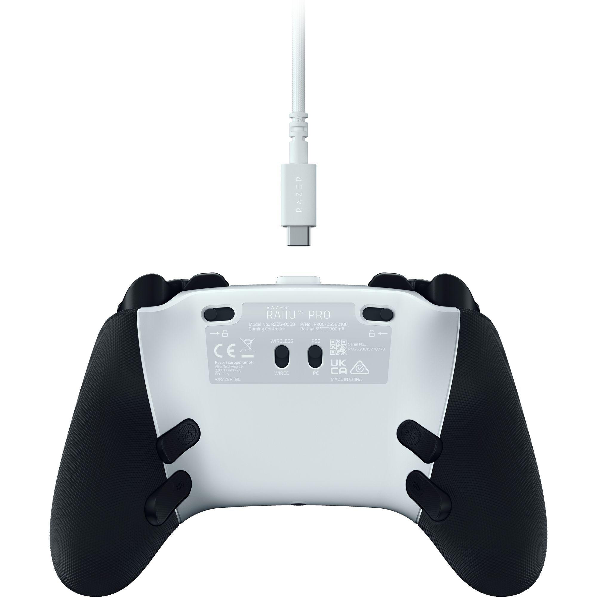 Ein weiß-schwarzer Razer Raiju Pro-Gaming-Controller mit einem weißen USB-C-Kabel. Details umfassen Knöpfe und Logos.