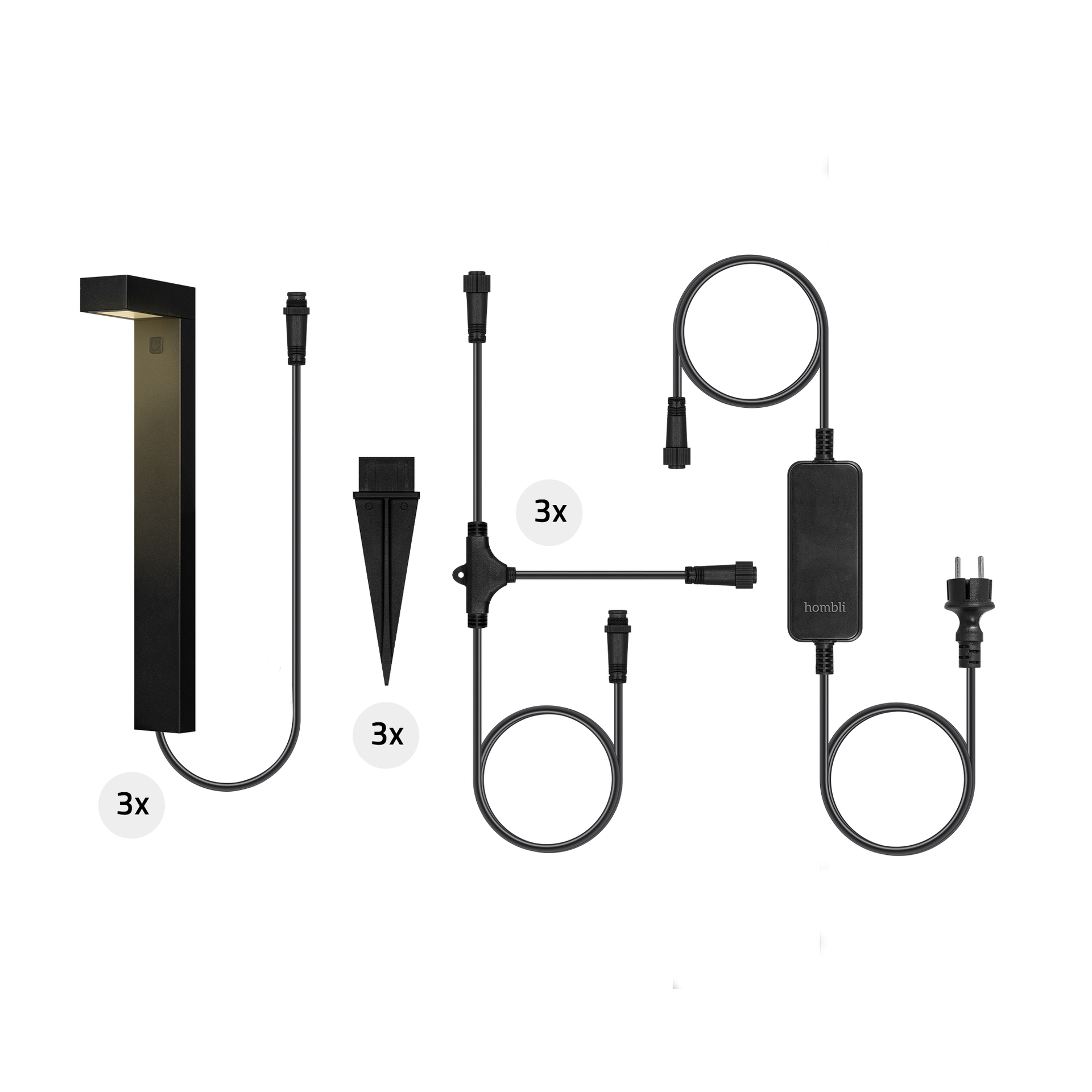 Schwarze Komponenten für Außenbeleuchtung: Lampe, Verbinder, Kabel, Netzteil und Erdspieße. Alles auf weißem Hintergrund.